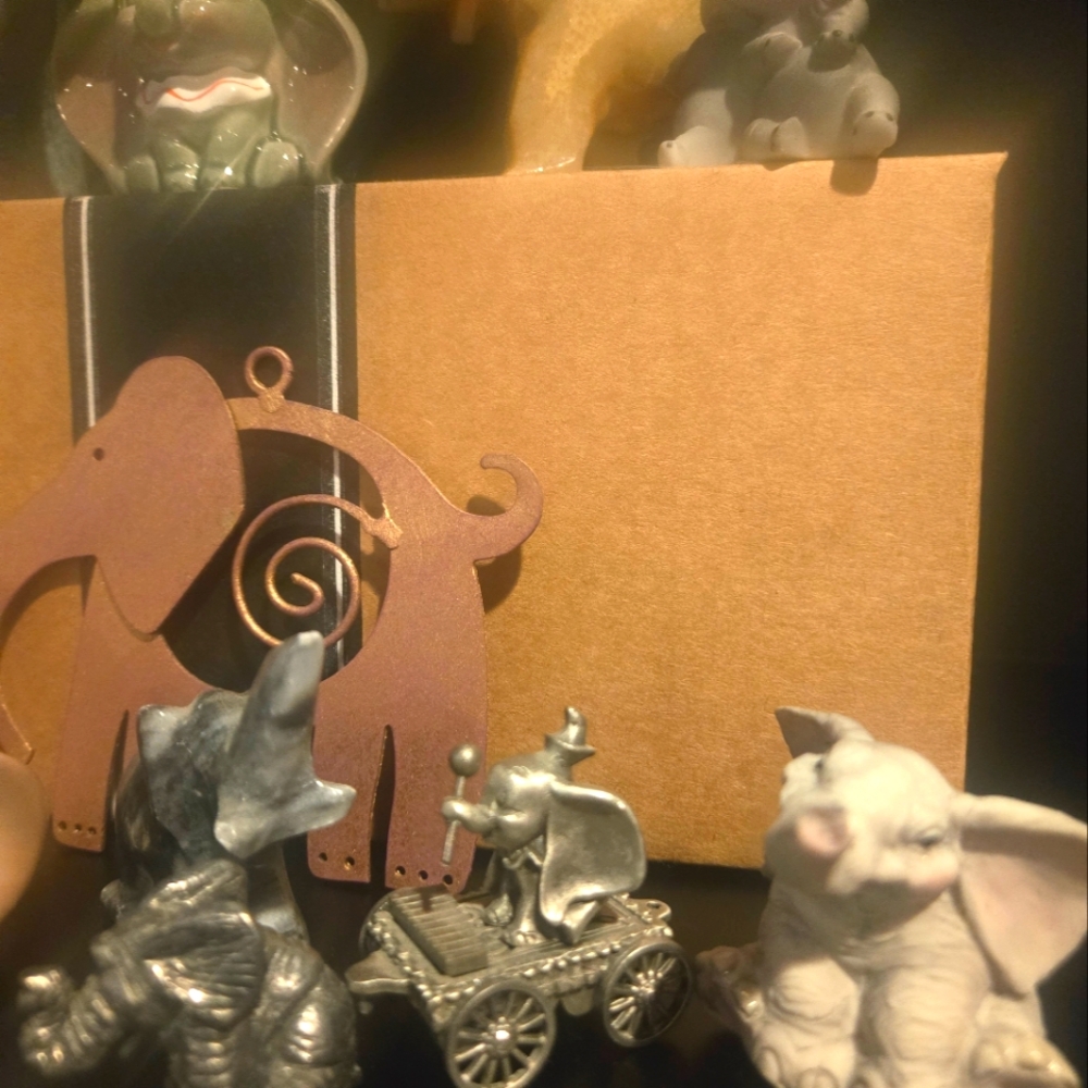 Beautiful 12pc Elephant Collection - Picture 3 of 6